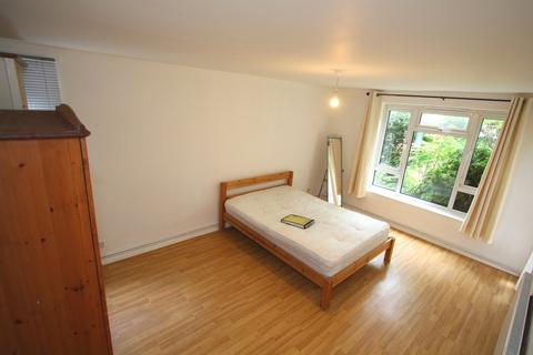 4 bedroom ground floor flat to rent, Anglesea Road, Kingston upon Thames KT1