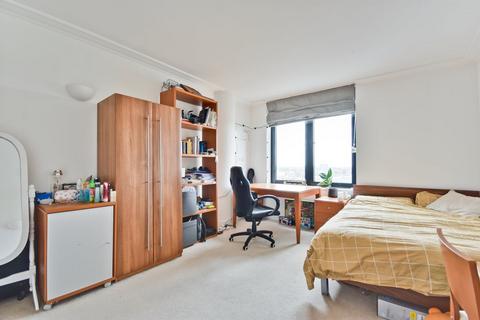 Studio to rent, Cromwell Road, Gloucester Road SW7