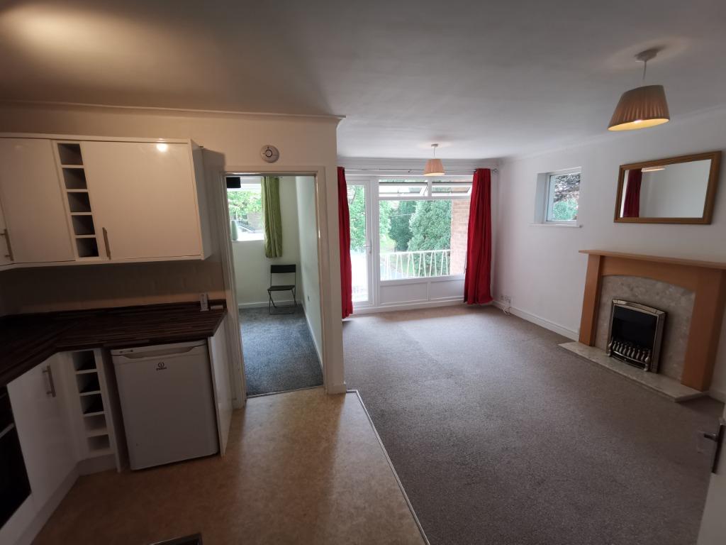 Apartment in Sutton Coldfield - View 3