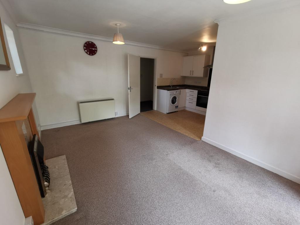 Apartment in Sutton Coldfield - View 4