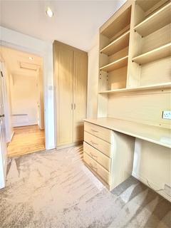 2 bedroom flat to rent, Mill Hill / London NW7