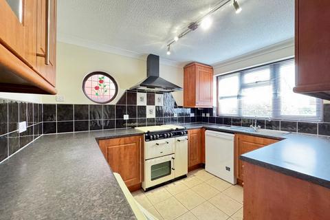 3 bedroom detached house to rent, Cherry Orchard, Southminster