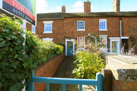 2 bedroom cottage for sale, 19 Shrewsbury Road, Shifnal. TF11 8AQ