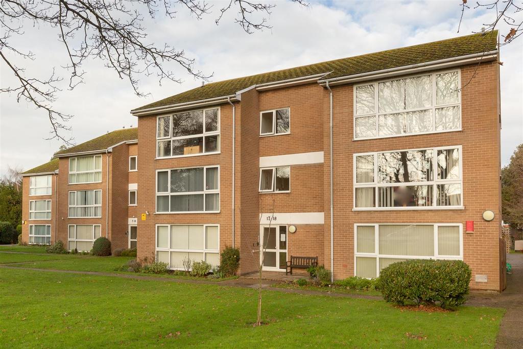 Alpha Road, Birchington 2 bed apartment £199,995