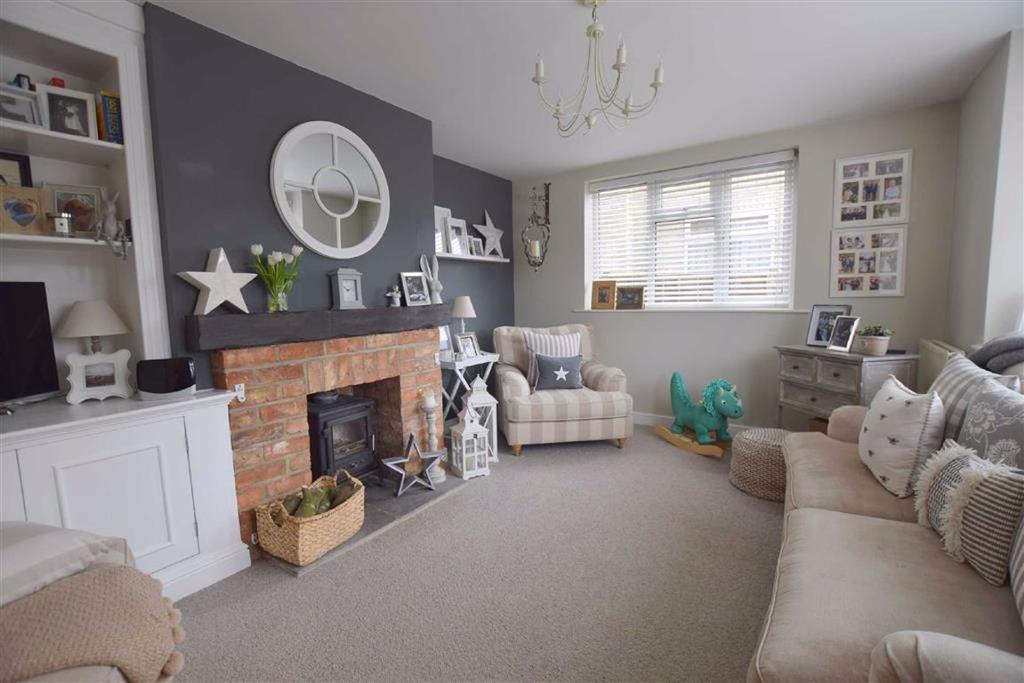 Daggett Road, Cleethorpes, North East Lincolnshire 3 bed detached house £280,000