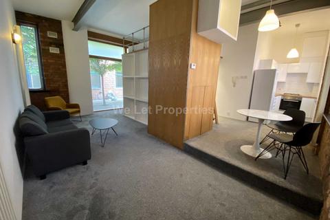 Studio to rent, Hulme Street, Manchester M1