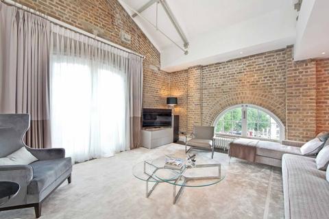 4 bedroom apartment to rent, Ivory House, East Smithfield, E1W