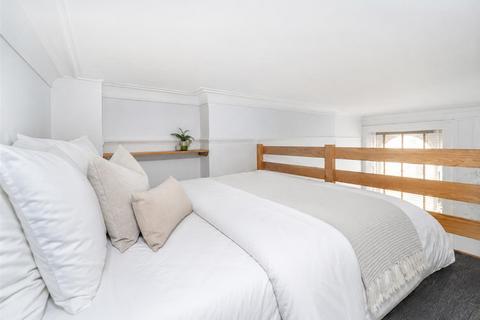 undefined, Oriental Place, Flat 3, Brighton