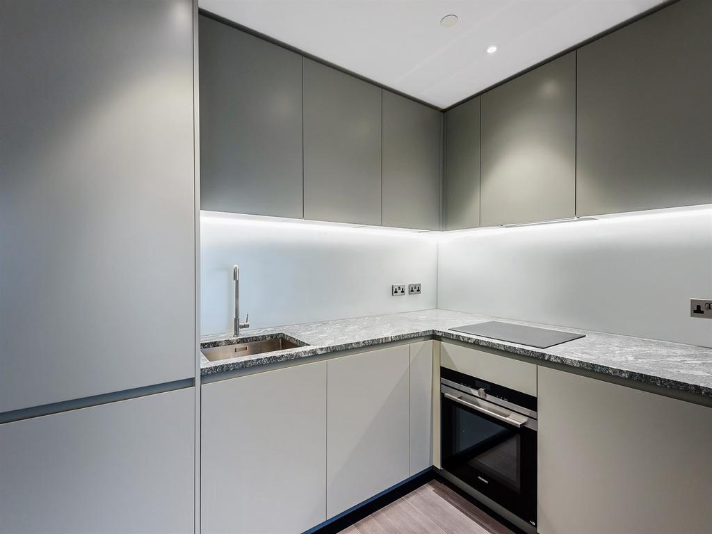 Apartment in London - View 3