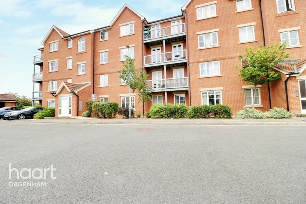 Tallow Close, Dagenham 2 bed flat £240,000