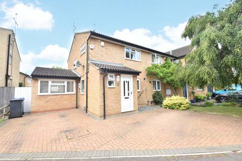 3 bedroom semi-detached house to rent, Lillibrooke Crescent, Maidenhead, Berkshire, SL6