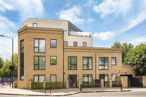 Riverside Gardens Hammersmith W6 2 Bed Flat 525 000