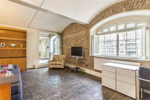 3 bedroom flat to rent, Ivory House, East Smithfield, St Katharine Docks, London