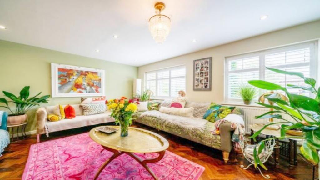 Luxurious 4 Bedroom House
