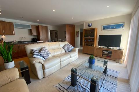 2 bedroom apartment to rent - Meridian Wharf, Trawler Road, Maritime Quarter, Swansea, West Glamorgan, SA1 1LB