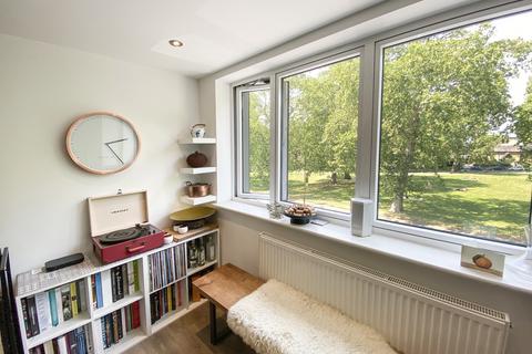 1 bedroom apartment for sale, East Dulwich Road, London, SE22