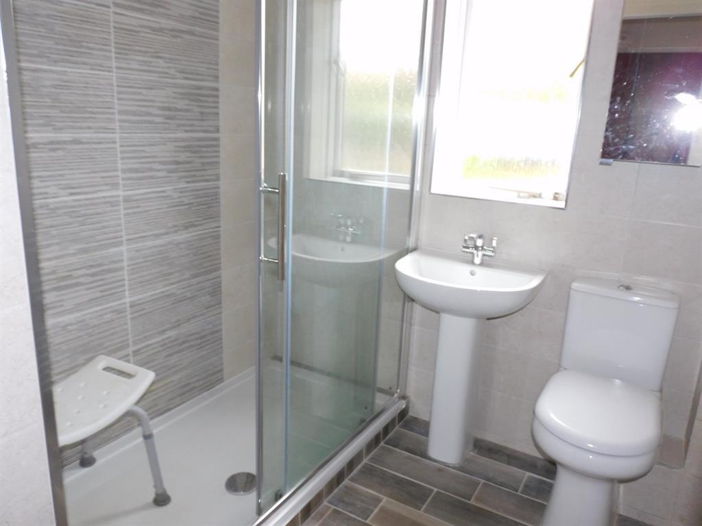 Peakes Croft, Bawtry, Doncaster, DN10 6RJ 1 bed ground floor flat £78,000