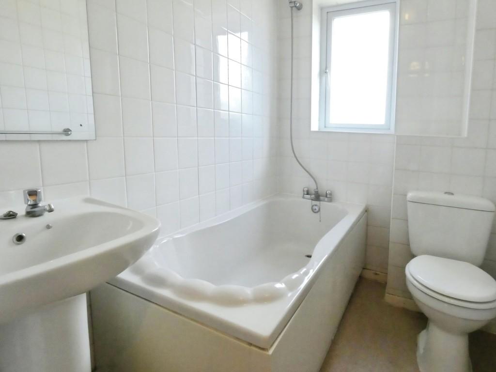 3961b6ac-Bathroom