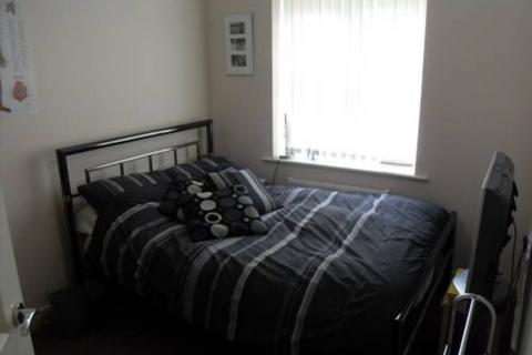 2 bedroom ground floor flat to rent, Sanderson Close, Off Ella Street, Hull