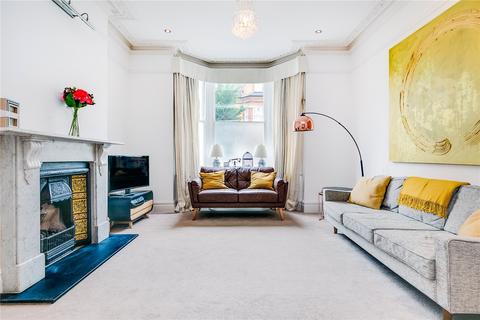 6 bedroom terraced house to rent, Ouseley Road, London, SW12