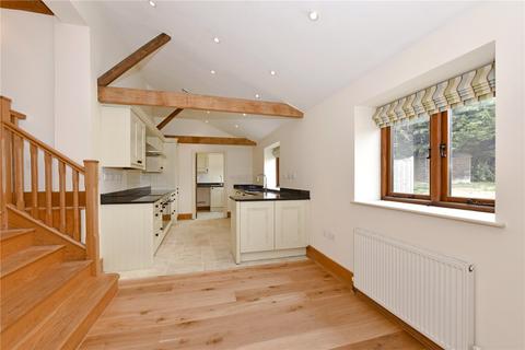 3 bedroom bungalow to rent, Collinswood Road, Farnham Common, SL2