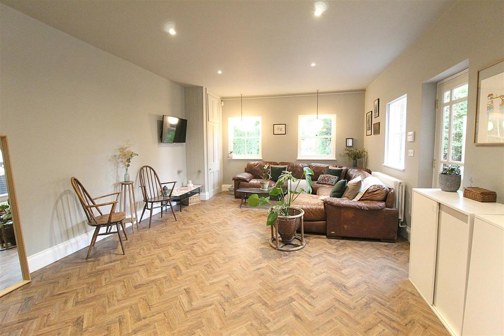 Davenport Avenue,Hessle 4 bed detached house £450,000