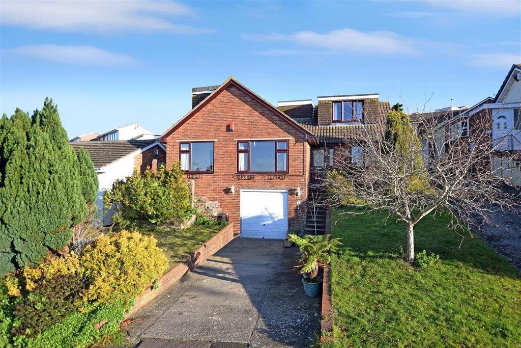 Hillside Road, Portishead 4 bed detached house £435,000