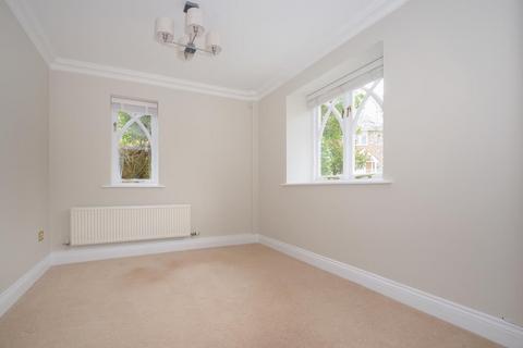 3 bedroom detached house to rent, Ascot,  Berkshire,  SL5