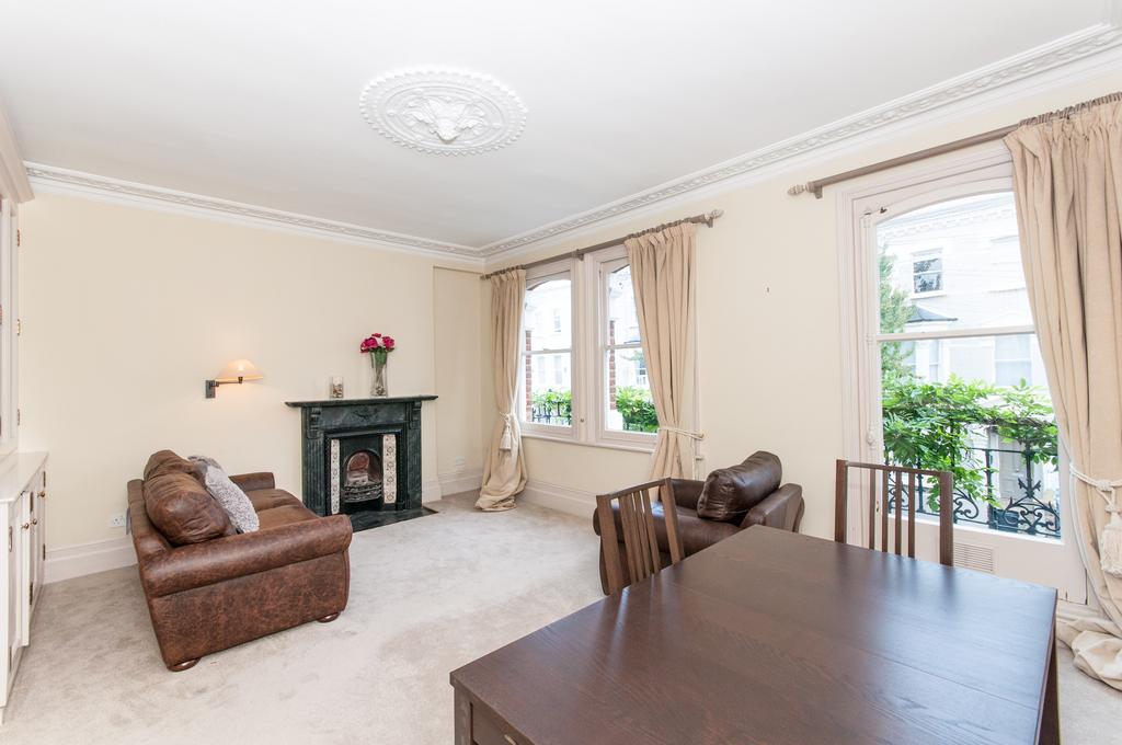 Chesilton Road, Fulham, London, SW6 1 bed flat - £1,950 pcm (£450 pw)