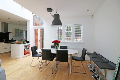 4 bedroom semi-detached house to rent - Vivian Way, Hampstead Garden Suburb