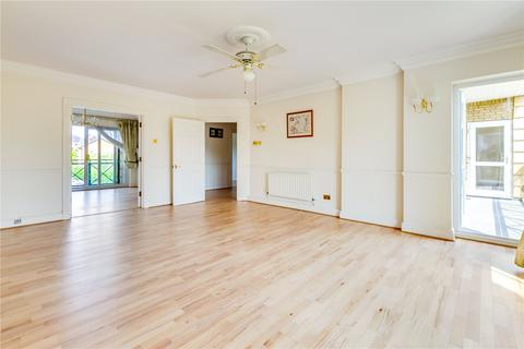 2 bedroom flat to rent, Wyatt Drive, Barnes, London