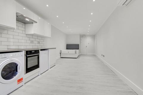 Apartment to rent, Beechcroft Avenue Avenue, London
