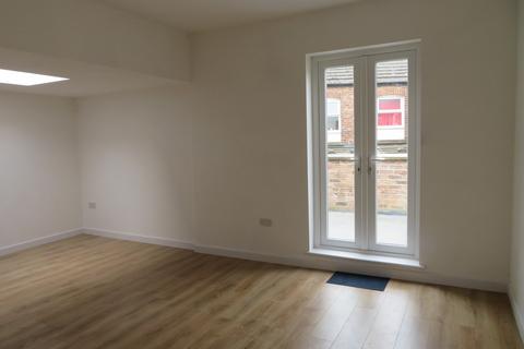 2 bedroom apartment to rent, Higher Hillgate, Stockport