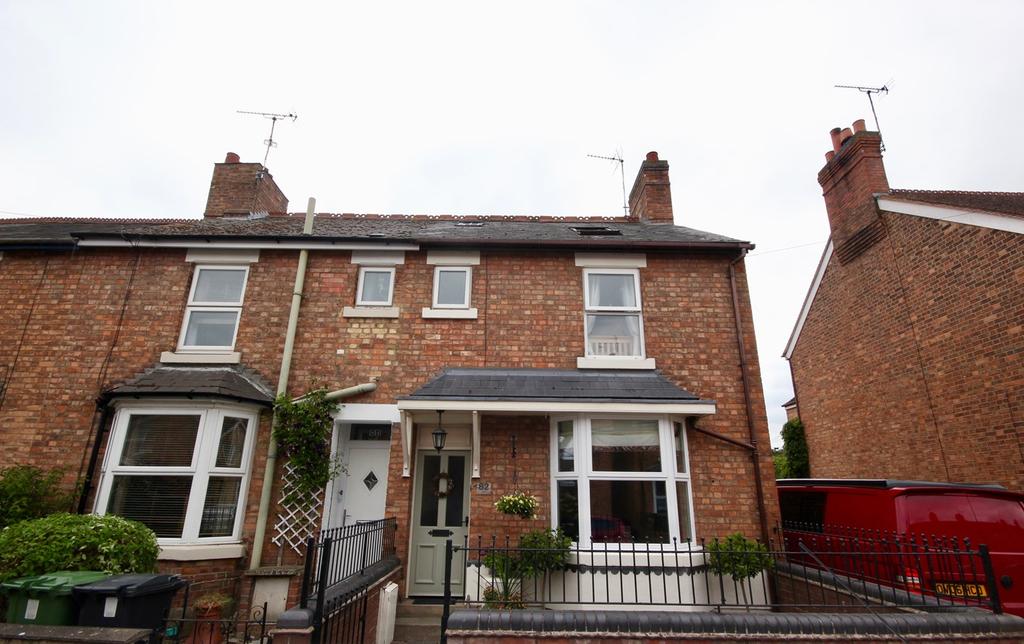 Northwick Road, Evesham, WR11 4 bed end of terrace house £265,000