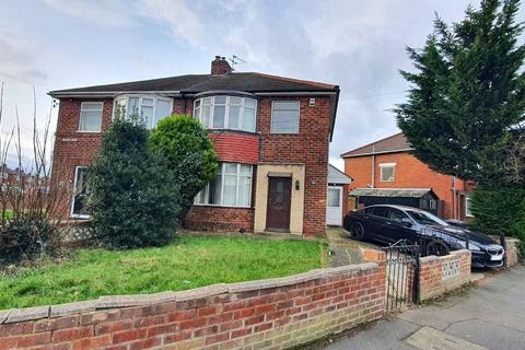 3 bedroom semi-detached house to rent, 123 Harrowden Road, Wheatley