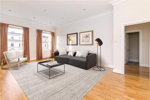 3 bedroom flat to rent, Queens Gate, South Kensington, London