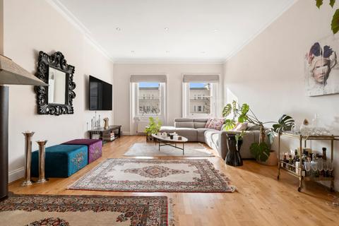 3 bedroom flat to rent, Queens Gate, South Kensington, London