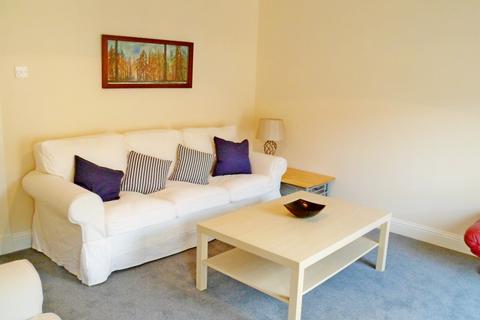 2 bedroom flat to rent, Bank Street, City Centre, Dundee, DD1