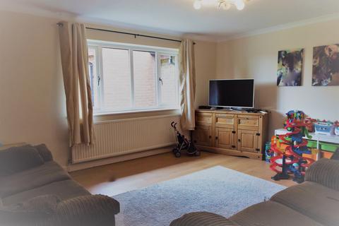 2 bedroom property to rent, Shaftesbury Court, Wiltshire Road, Wokingham RG40