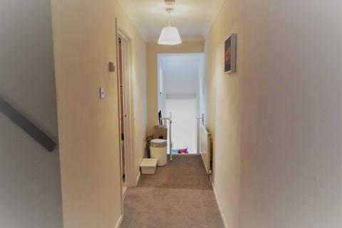 2 bedroom property to rent, Shaftesbury Court, Wiltshire Road, Wokingham RG40
