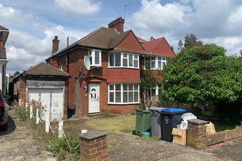 4 bedroom house to rent, Alington Crescent, Kingsbury, NW9