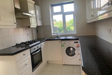 4 bedroom house to rent, Alington Crescent, Kingsbury, NW9