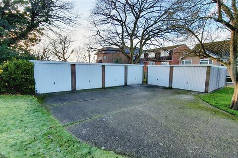 31 Merryfield Gardens, Stanmore, HA7 4TG