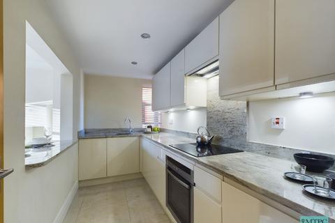 2 bedroom apartment to rent, Emperors Wharf, Skeldergate, York