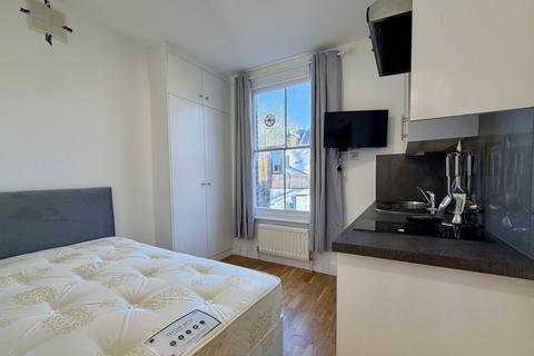 Studio to rent, Ifield Road, Chelsea SW10
