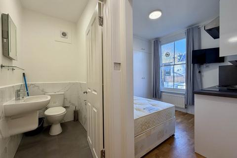 Studio to rent, Ifield Road, Chelsea SW10