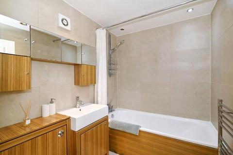 1 bedroom apartment to rent, Portman Square, Marylebone