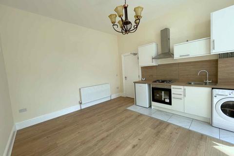 1 bedroom flat to rent, Stoneygate, Knighton Road LE2