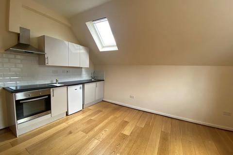 1 bedroom apartment to rent, Portswood Road, Portswood , Southampton