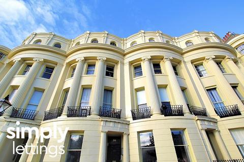 2 bedroom flat to rent, Brunswick Square, Hove